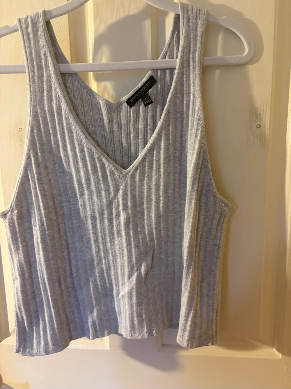 Banana Republic Factory Heather Gray Ribbed V-Neck Tank